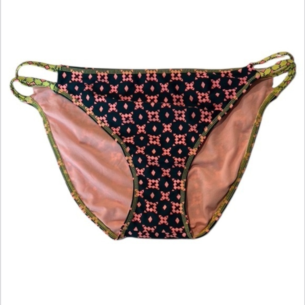 Xhilaration patterned bikini swim bottoms size XL NWOT